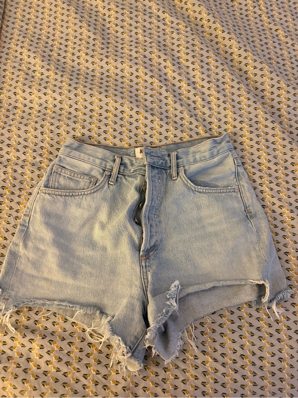 Light Wash Denim High-Waist Frayed Hem Women's Shorts
